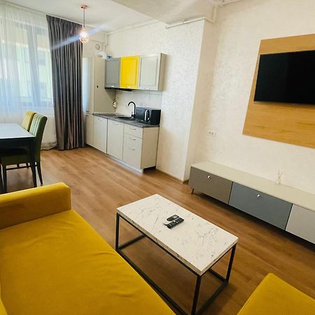 Myamar Apartment Mamaia Buitenkant foto