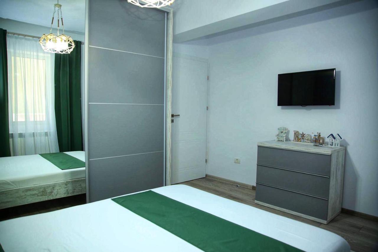 Myamar Apartment Mamaia Buitenkant foto