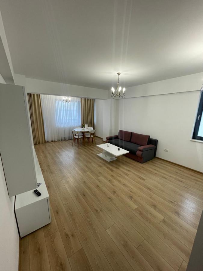 Myamar Apartment Mamaia Buitenkant foto