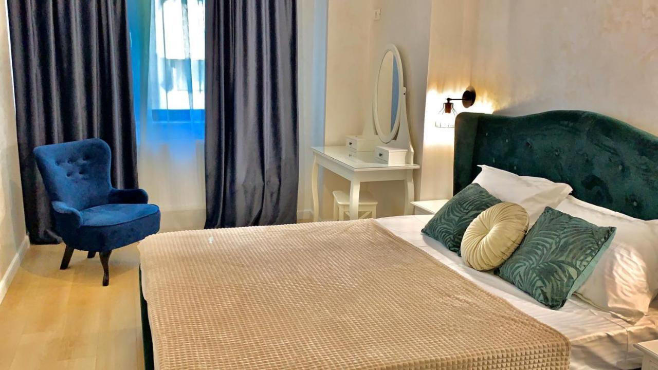 Myamar Apartment Mamaia Buitenkant foto