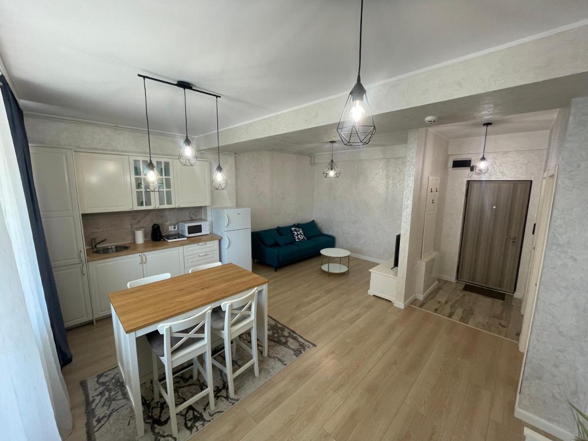 Myamar Apartment Mamaia Buitenkant foto