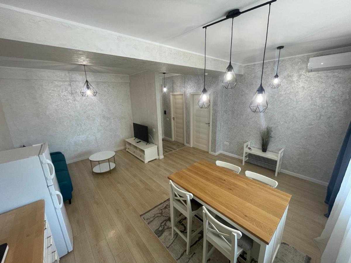 Myamar Apartment Mamaia Buitenkant foto
