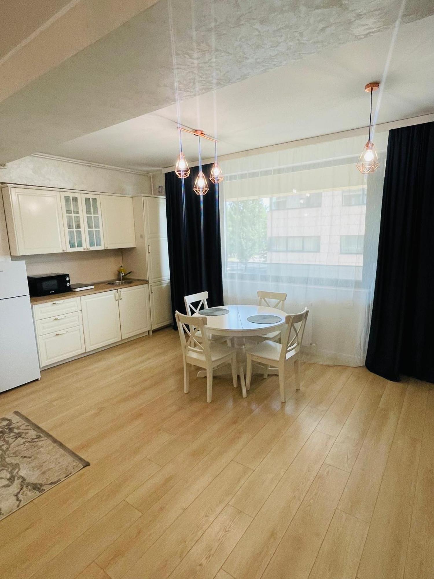 Myamar Apartment Mamaia Buitenkant foto