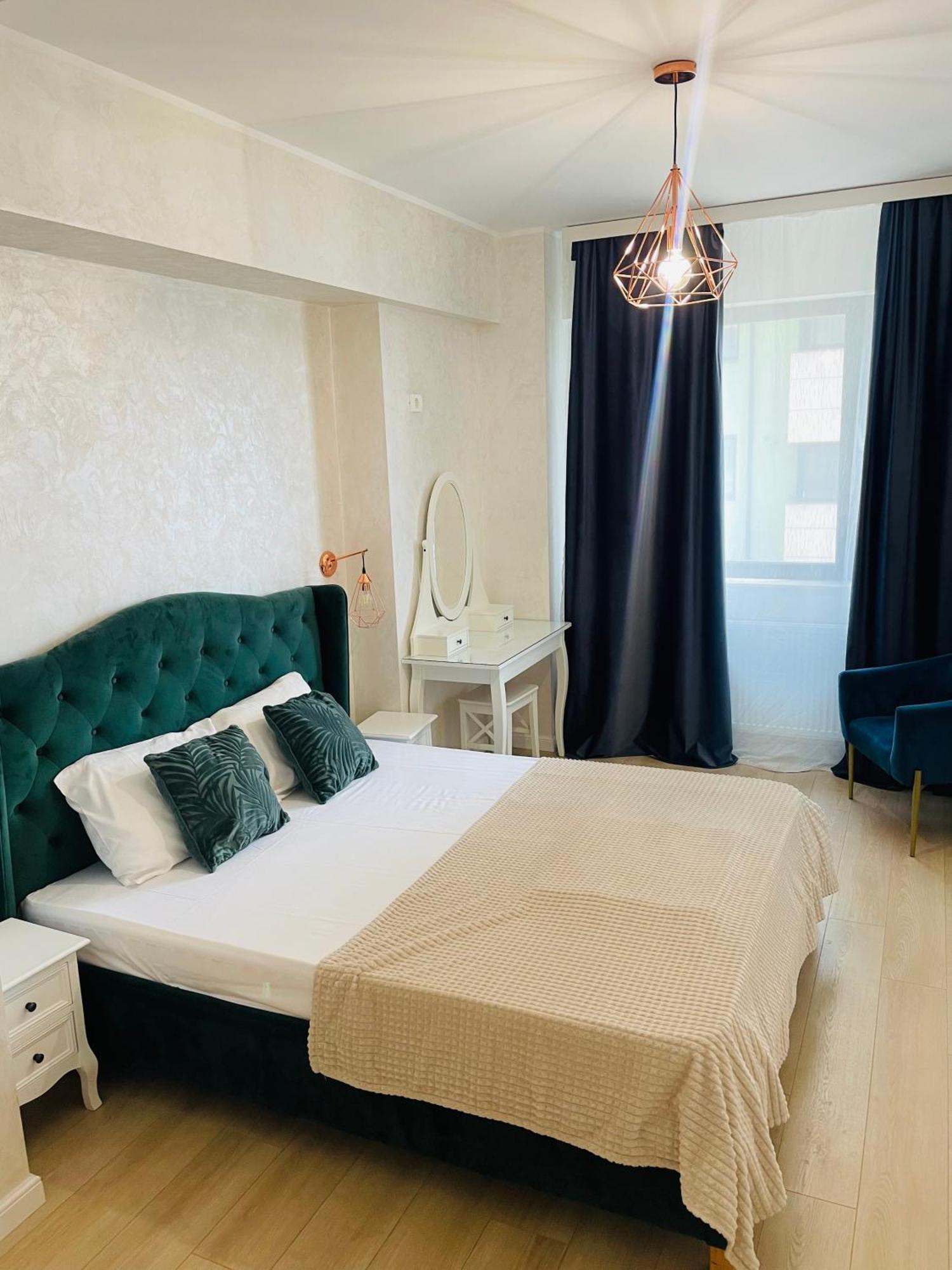Myamar Apartment Mamaia Buitenkant foto